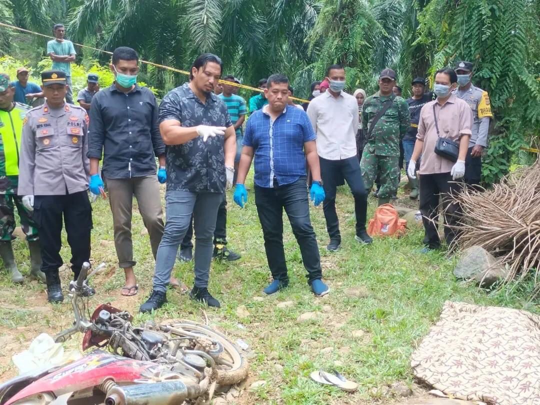 Polisi Olah TKP Penemuan Seorang Pria Meninggal di Perkebunan PT Satya Agung