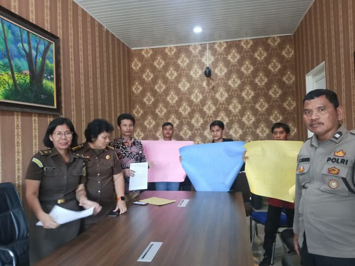 Mahasiswa Gelar Unjukrasa, Desak Kejatisu Periksa Kepala Puskesmas Besitang