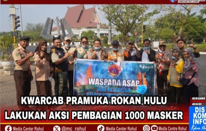 Pramuka Rokan Hulu Bagikan 1.000 Masker Untuk Masyarakat Terdampak Kabut Asap