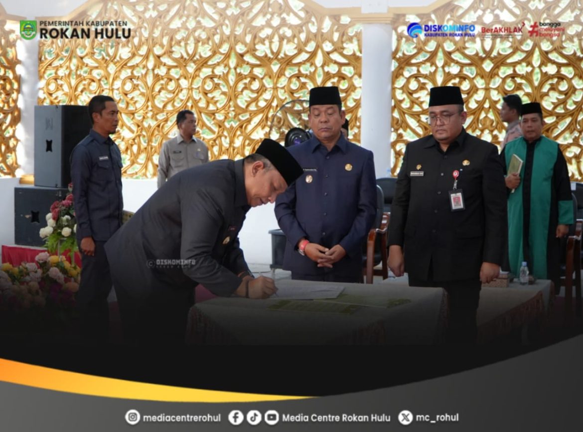 Bupati Anton Resmi Lantik Pejabat Eselon II dan III, Harapkan Pelayanan Publik Lebih Baik di Rokan Hulu