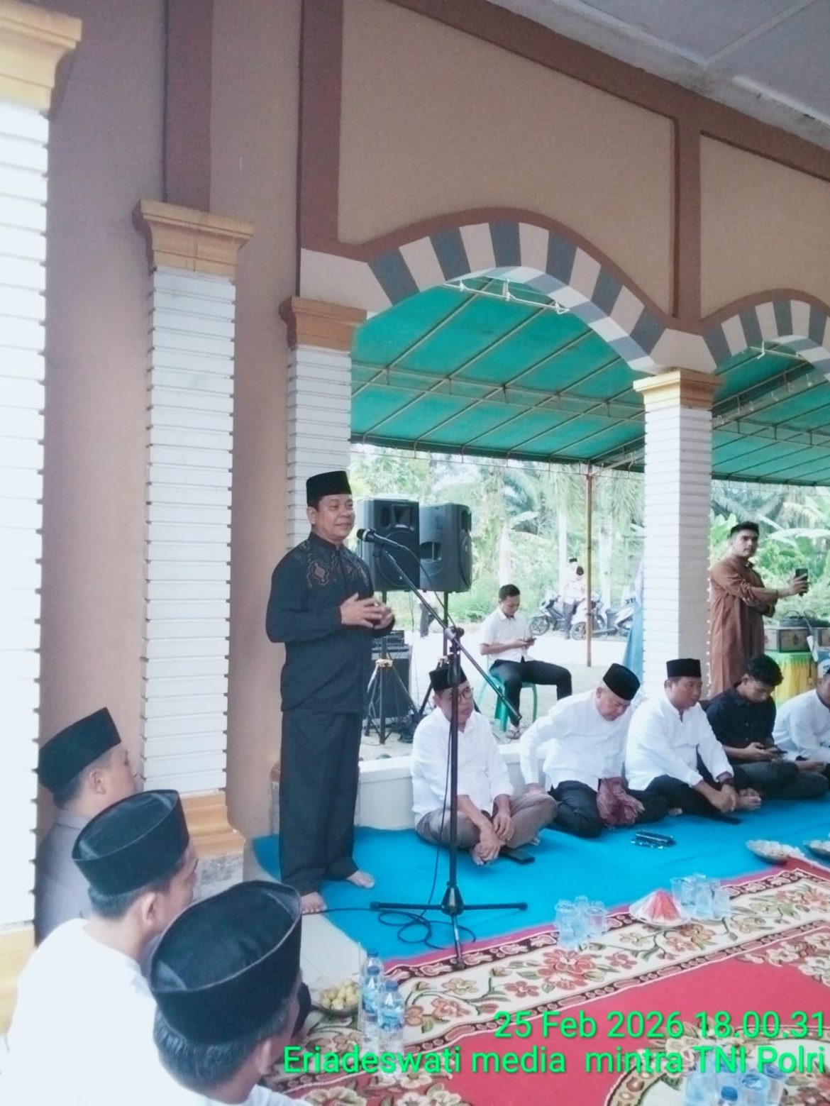 Syafaruddin Poti Bagikan Berkah Ramadhan di Rambah Hilir: Pemkab Rohul Salurkan Bantuan dan Pererat Silahturahmi