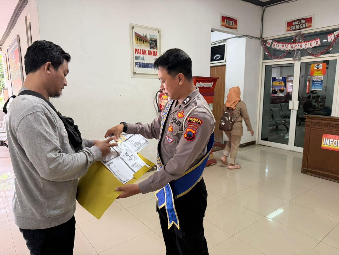 Satlantas Pati Terus Hadirkan Pelayanan & Pendampingan Humanis, Polantas Menyapa Dekat Masyarakat