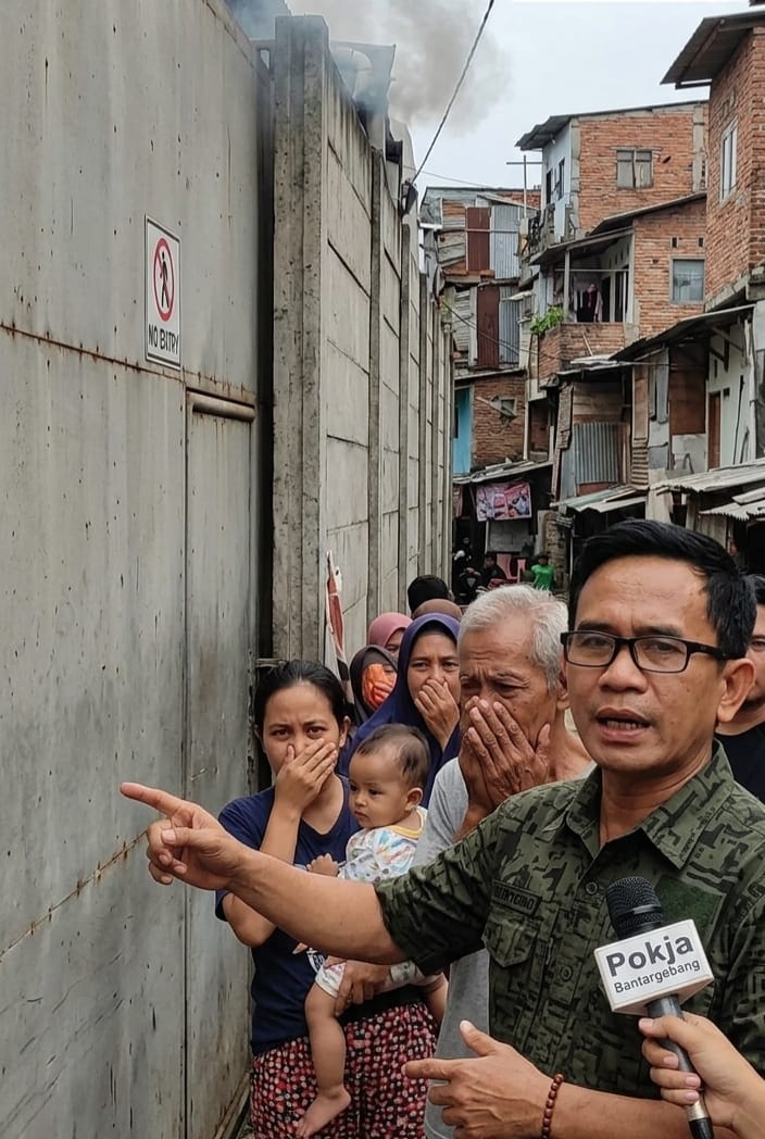 Ketua Aing Turun Tangan, Pabrik Plastik di Bantargebang Teror Warga dengan Bau Busuk Menyengat!!!