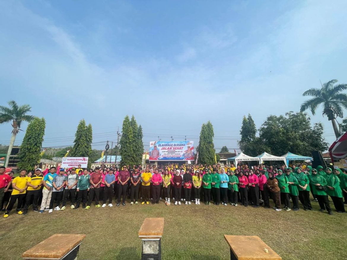 Senergi TNI-Polri -pemda Dan masyarkat memeriahkan Hut Bhayangkara Ke-80 Di way kanan