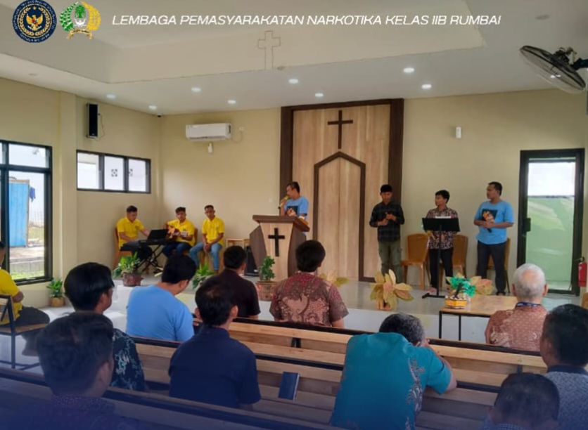 Teguhkan Iman Di Balik Jeruji, WBP Nasrani Lapas Narkotika Rumbai Jalani Ibadah Rutin Dengan Khidmat 