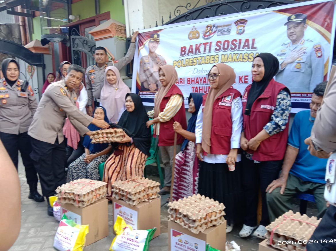 Polrestabes Makassar gelar Bakti Sosial dalam rangka HUT Bhayangkara ke 80