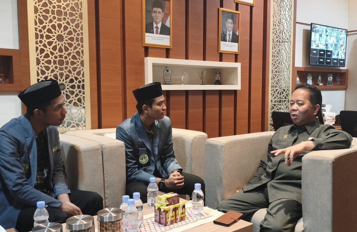 Silaturahmi Pimpinan Wilayah Ikatan pelajar Nahdlatul ulama ( PW IPNU ) Sulawesi Selatan Dengan Kepala Balai Litbang Agama ( BLA ) Makassar