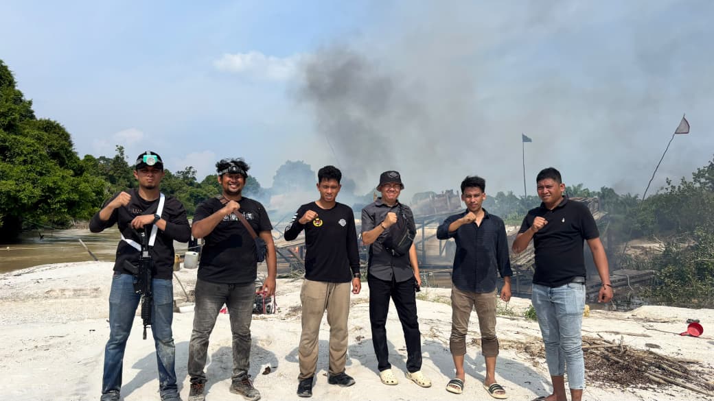 Polres Kampar Ungkap Kasus PETI di Gunung Sahilan, Dua Terduga Pelaku Diamankan dan 12 Rakit Tambang Dimusnahkan