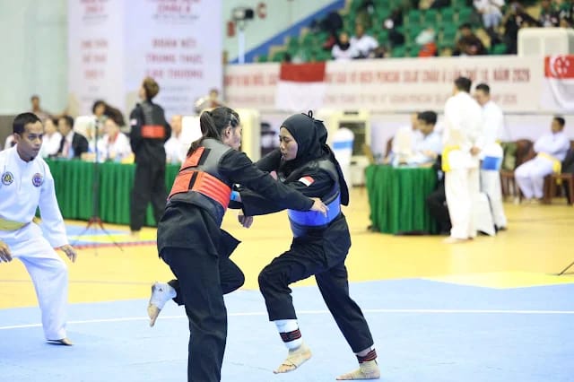 Atlet Silat Way Kanan Riski Enjel Pinata Raih Medali Perunggu di Kejuaraan Asia 2026 Vietnam