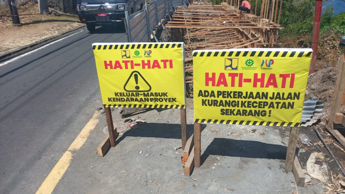 Preservasi Ruas Jalan Keliling Pulau Ternate Tangani Longsoran di Ngade, Progres Pekerjaan Capai 44,50 Persen