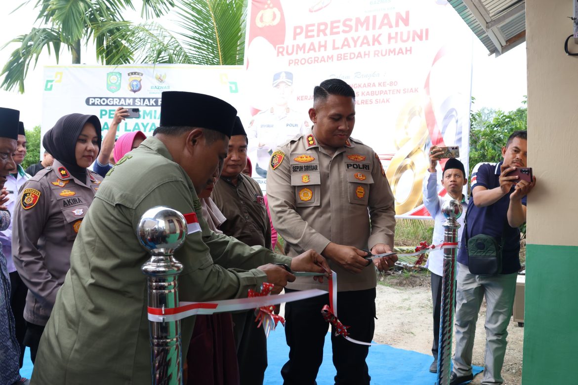 Sinergi Polres Siak dan BAZNAS, Rumah ke 8 Program “Bedah Rumah Presisi” diresmikan dan diserahkan Kepada Penerima Manfaat