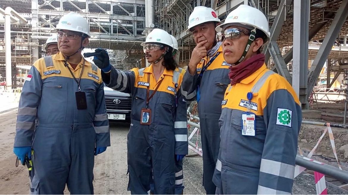 Mengakhiri Dominasi Londo Ireng” dan Menggugat Arah Hilirisasi: Urgensi Ekosistem EPCC & T&I Komplit demi Kedaulatan Energi Nasional 