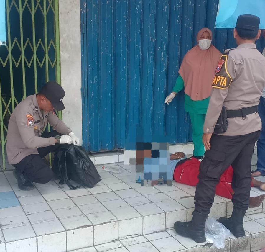 Seorang Pria Lansia Ditemukan Meninggal Dunia Di Depan Toko Emas Pasar Tingkat Lamongan