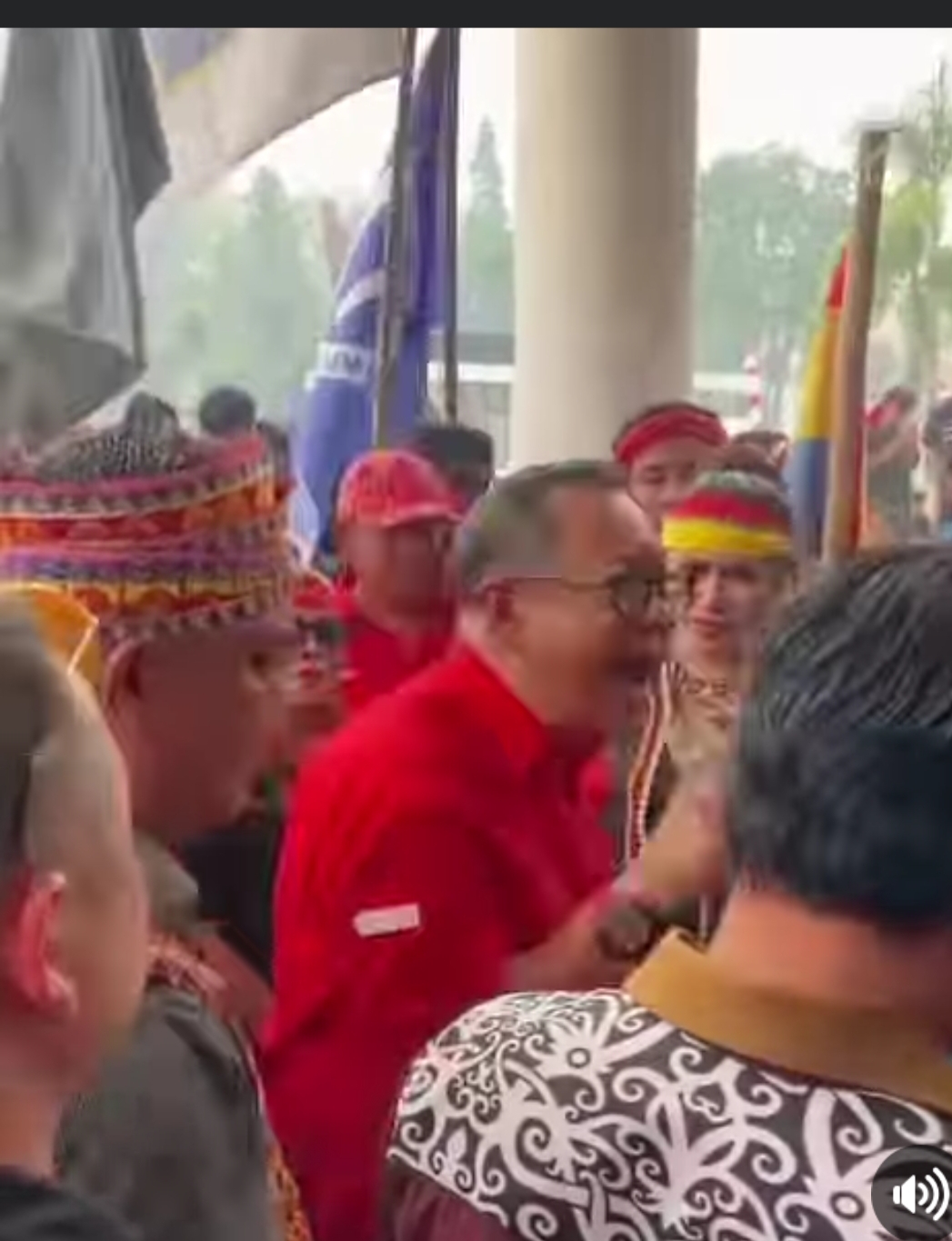 Suara Rakyat Berbuah Manis Aliansi Masyarakat Kalbar Menggugat Berhasil Mempertahankan Perda No.1/2022 Tentang Perladangan Berbasis Kearifan Lokal
