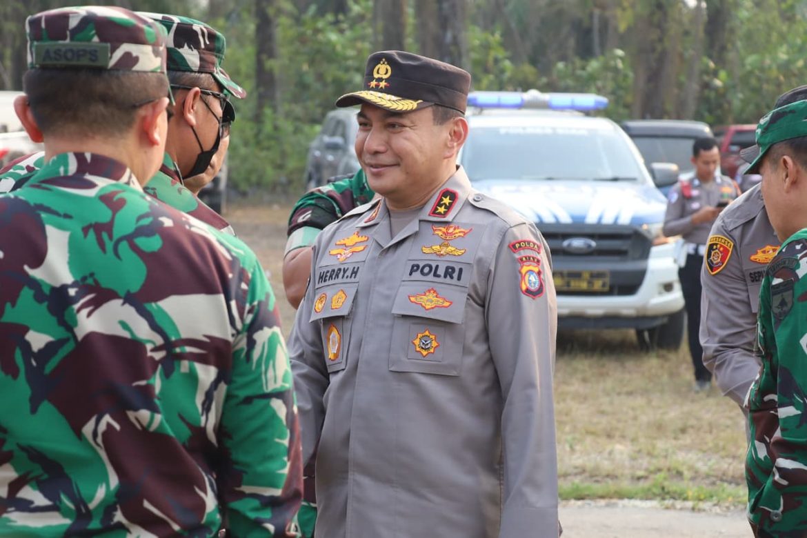 Kapolda-Pangdam Cek Karhutla Siak, Empat Wilayah Riau Jadi Atensi