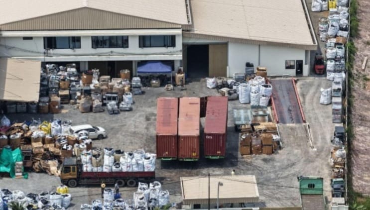 Batam Kembali Terperangkap Krisis E-Waste, 3 Kontainer Diduga Limbah Elektronik Tujuan Malaysia Ditemukan, Pelanggaran Konvensi Basel Semakin Menyala 