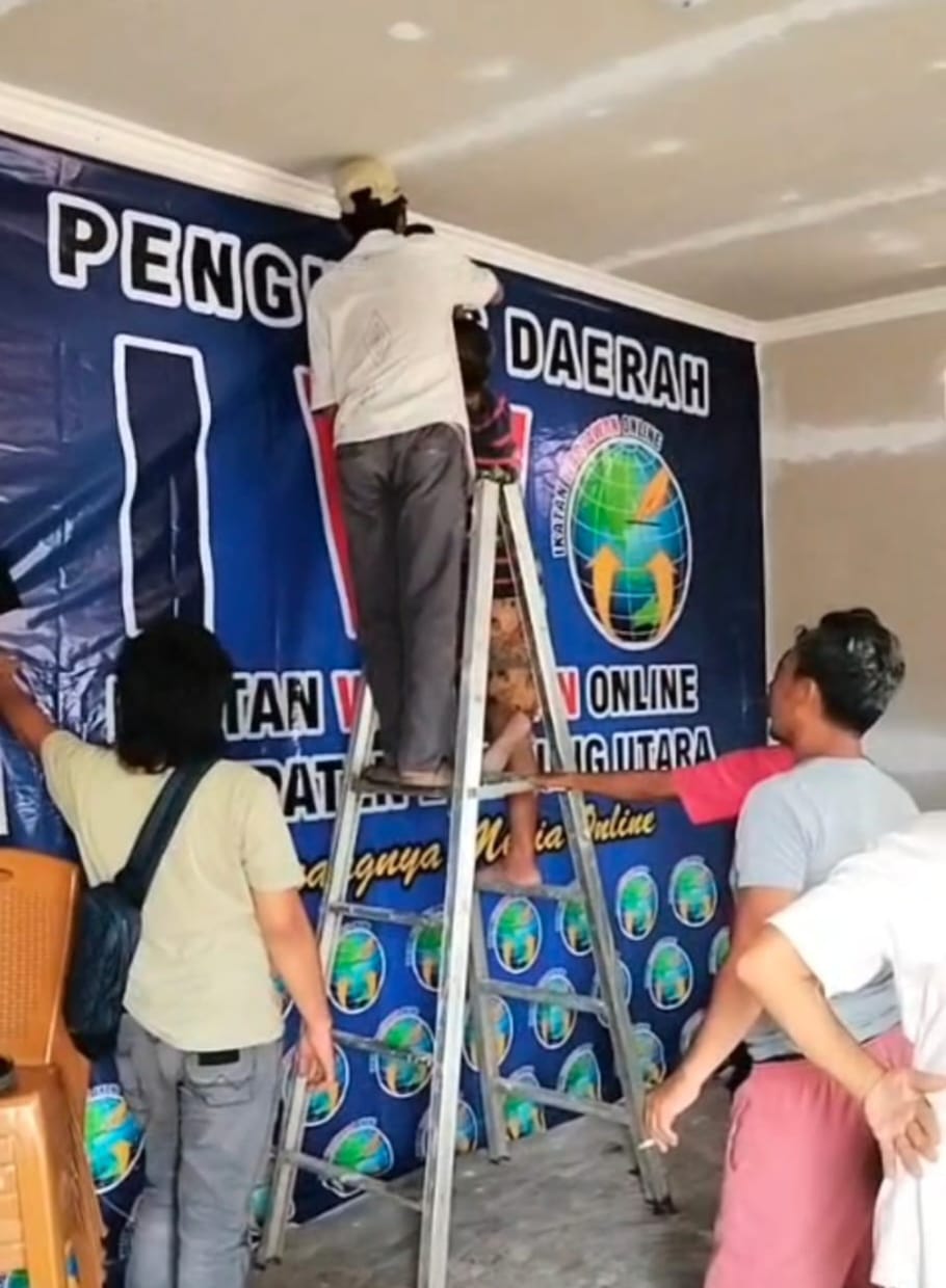 IWO Lampung Utara Benahi Kantor, Perkuat Profesionalisme Wartawan