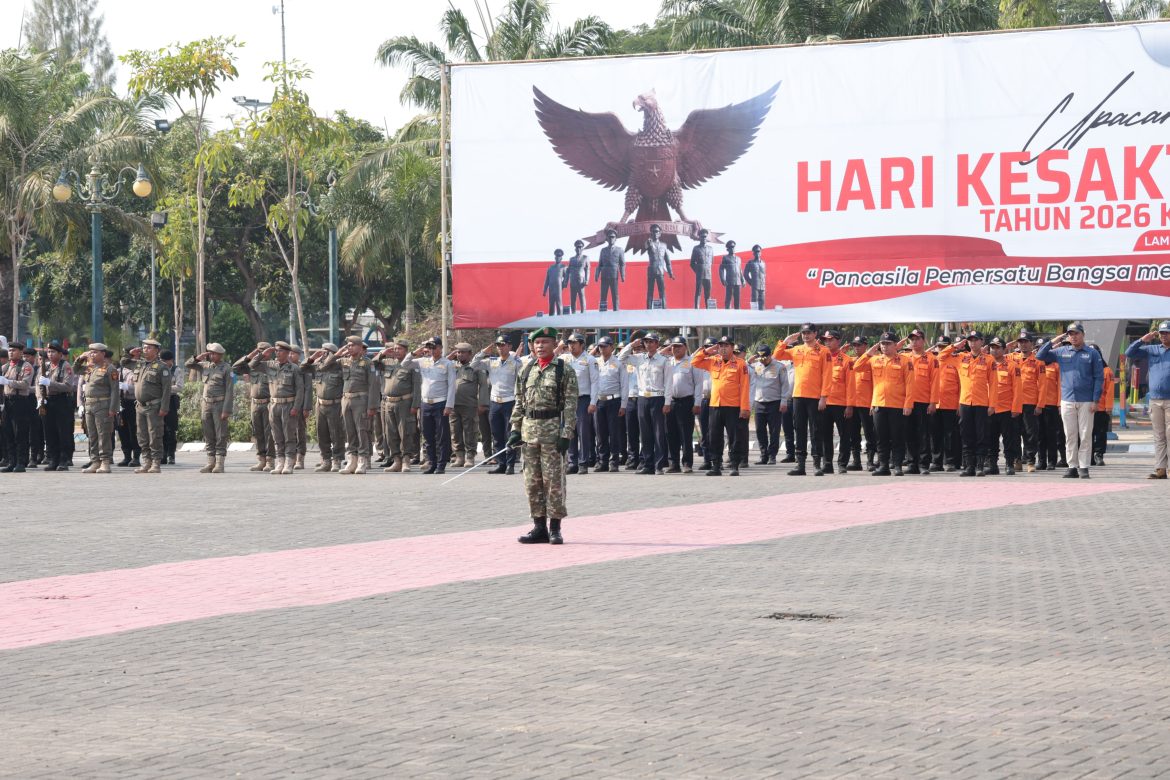 Peringati Hari Kesaktian Pancasila di Alun-Alun kab Lamongan, Dandim 0812 Lamongan Resapi Makna Kesaktian hati Pancasila Bersama Rakyat