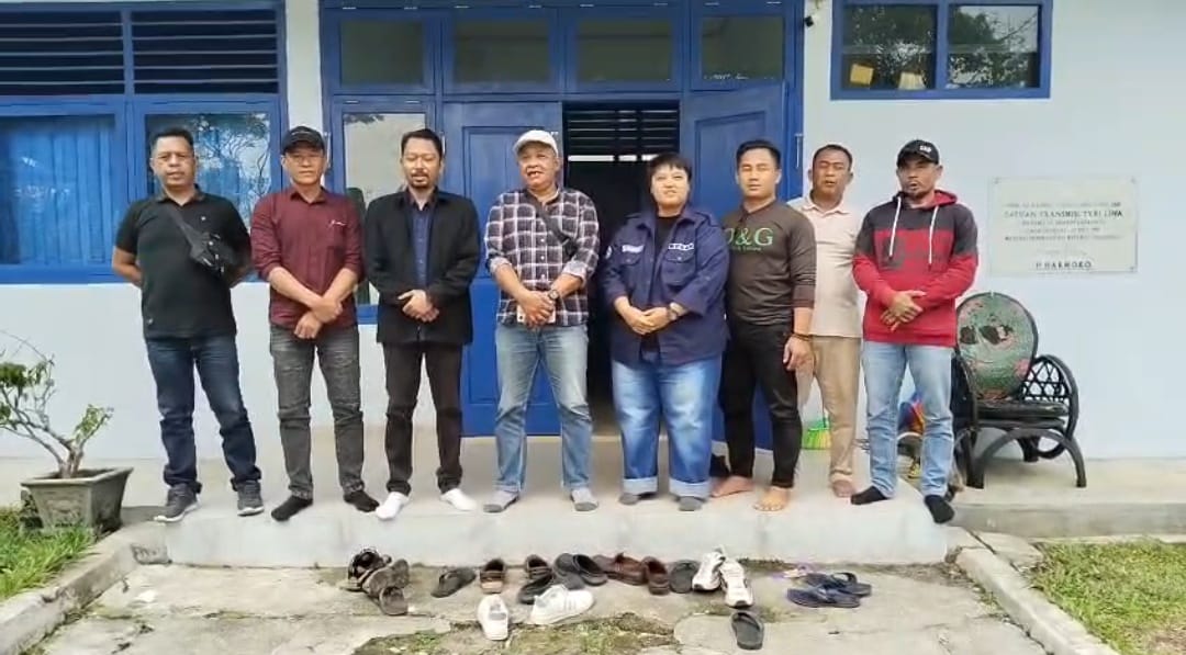 Pelajaran Etika Jurnalisme Digital: AJP dan IJTI Lampung Barat Tuntaskan Miskomunikasi Atribut Logo