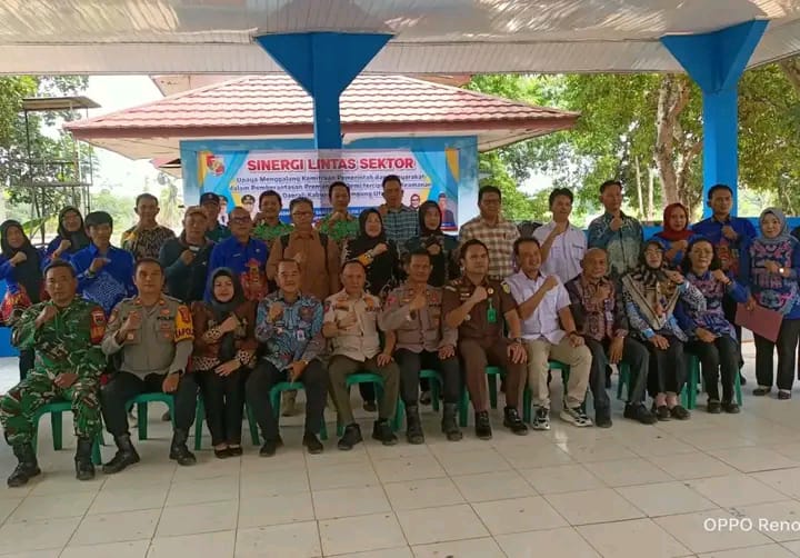 Ciptakan Lingkungan Kondusif dan Aman, Babinsa Koramil 412-07/Abung Barat Dampingi Sosialisasi Satgas Terpadu Penanganan Premanisme