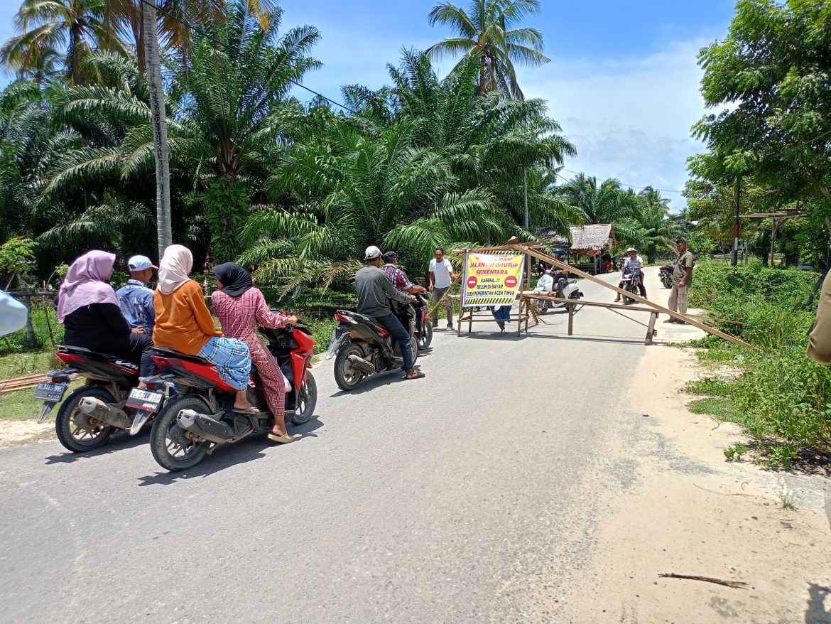 Tujuh Tahun Tidak Dibayar, Ahli Waris Tutup Jalan Elak Peureulak