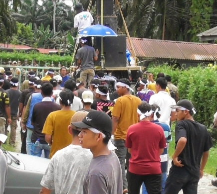 Beberapa Warga Desa Gelar Aksi Protes Di Pt. Socfindo Lae Butar Kecamatan Gunung Meriah Kabupaten Aceh Singkil