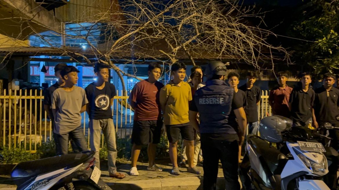 Tim RAGA Polres Kuansing Intensifkan Patroli Malam, Jaga Kamtibmas Tetap Aman dan Kondusif