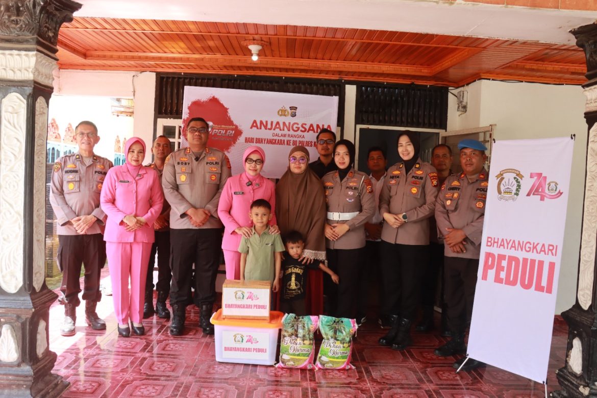 Polres Kampar Dan Bhayangkari Hadir Di Tengah Masyarakat – Giat Anjang Sana Meriahkan Hari Bhayangkara Ke-80   