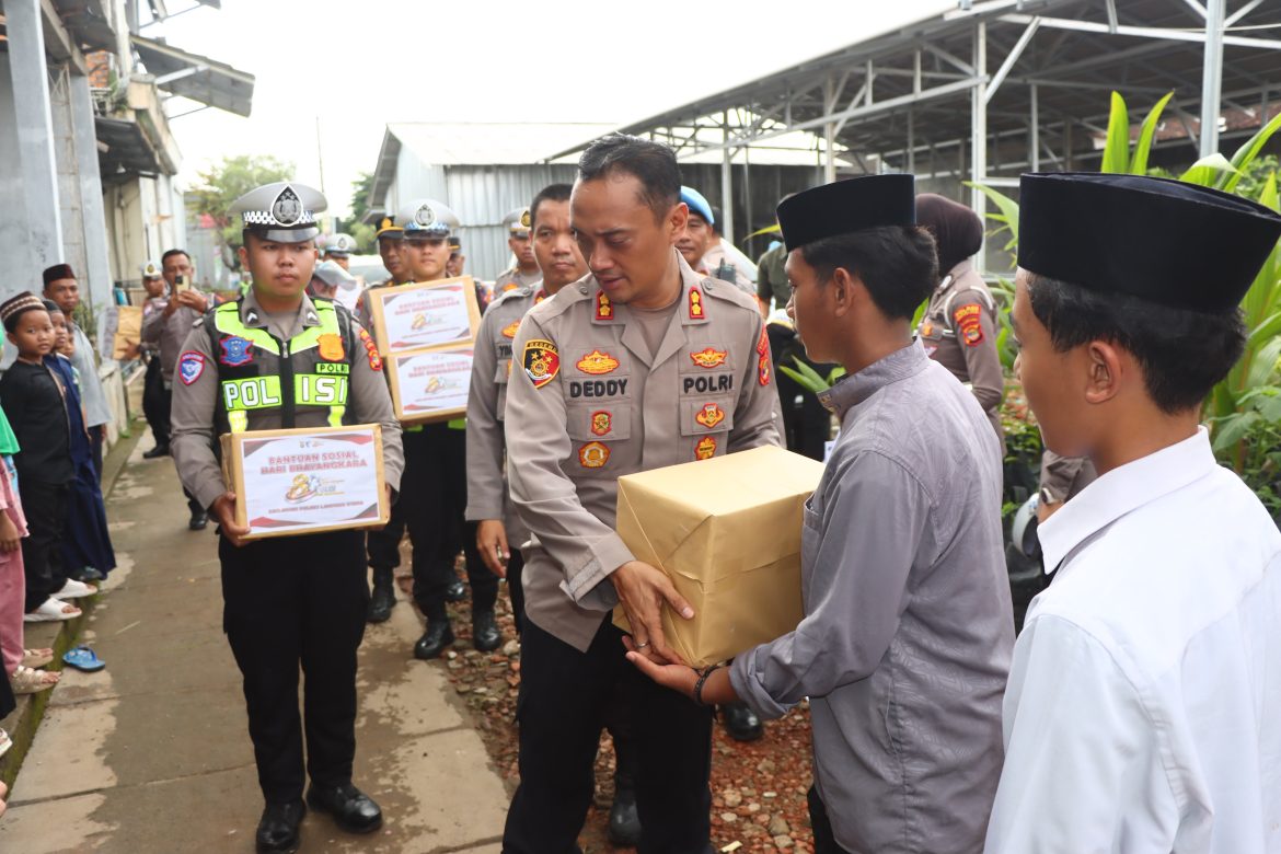 Sambut Hari Bhayangkara ke-80, Polres Lampung Utara Salurkan 250 Paket Sembako ke Rumah Tahfiz dan Panti Asuhan Al Maskanan