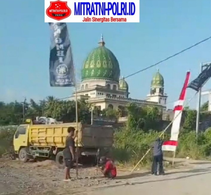 Semarak HUT Ke-81 Kemerdekaan RI, LSM GMBI Distrik Gresik Ajak Masyarakat Kibarkan Bendera Merah Putih